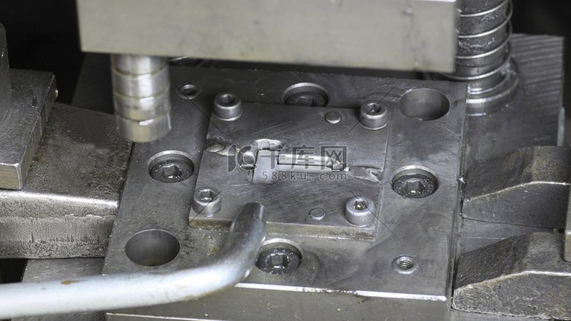 东莞塑胶模具定制厂家哪家好